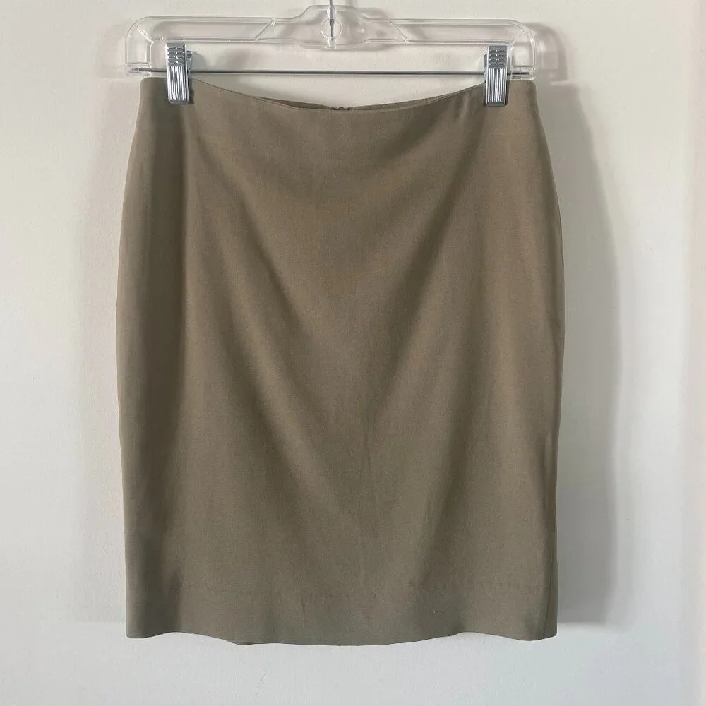 Valentino Roma Women's‎ Beige Pencil Lines Skirt Size 40/4 K16