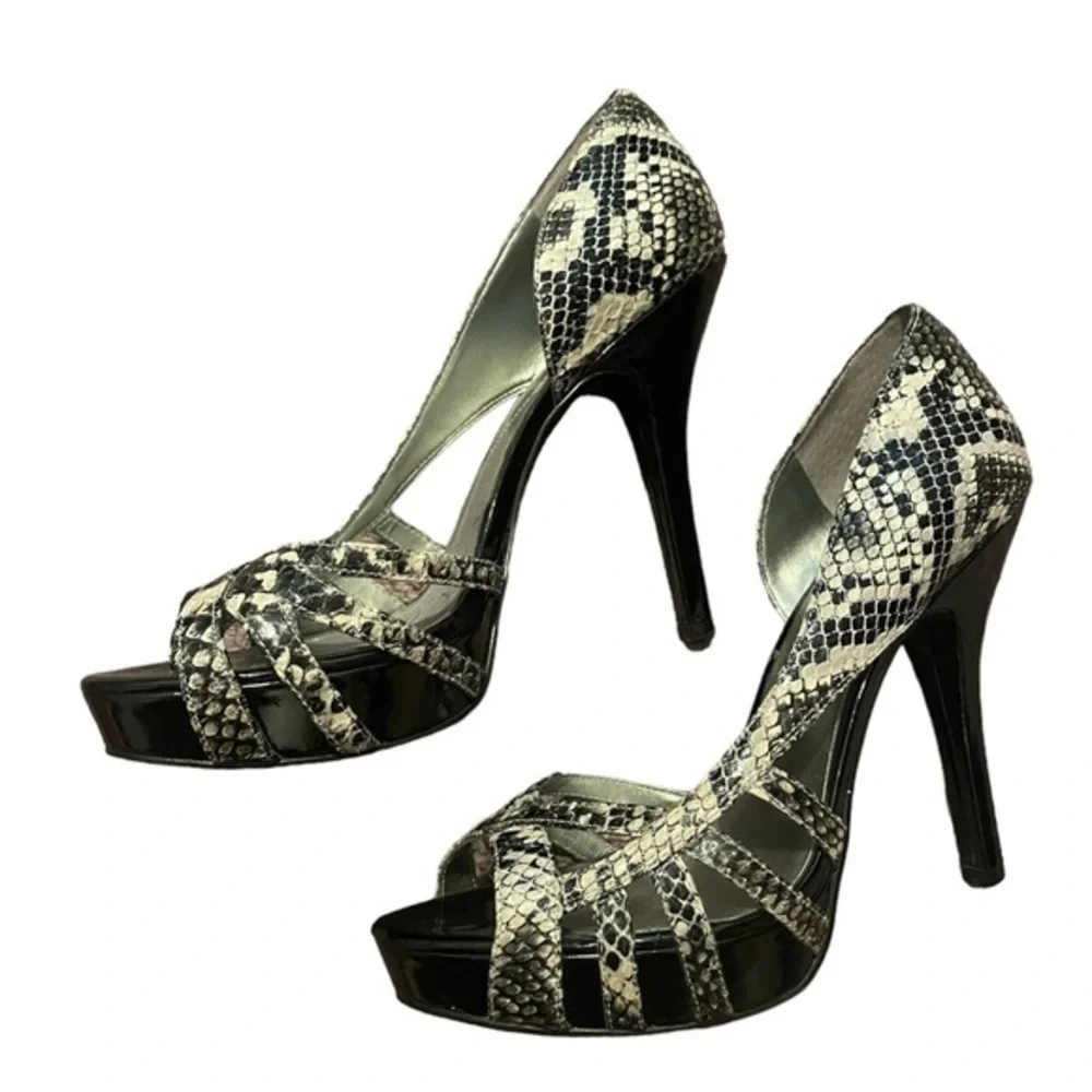 Guess‎ Platform Heels - Black / Snake Skin