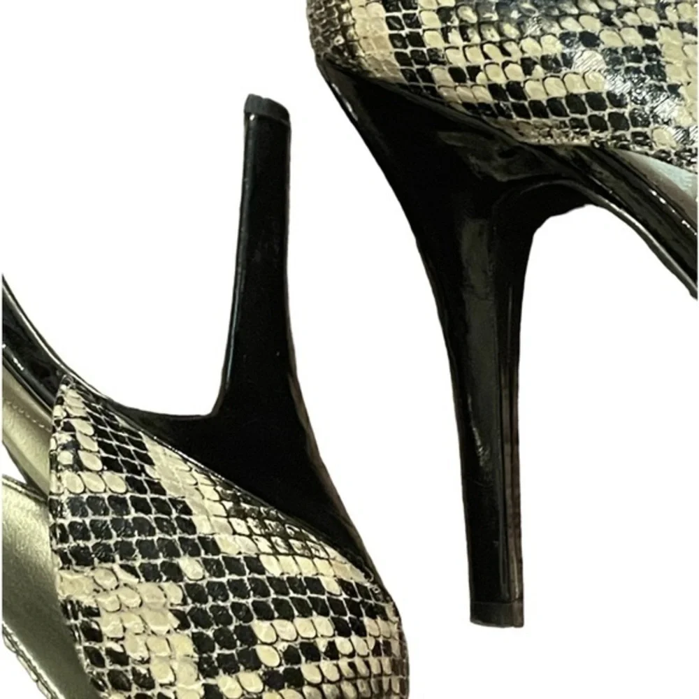 Guess‎ Platform Heels - Black / Snake Skin