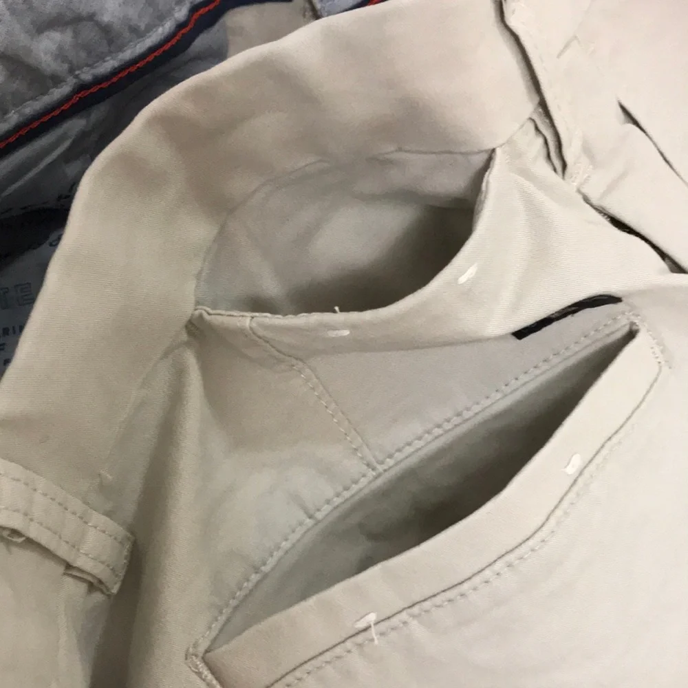 Dockers light are