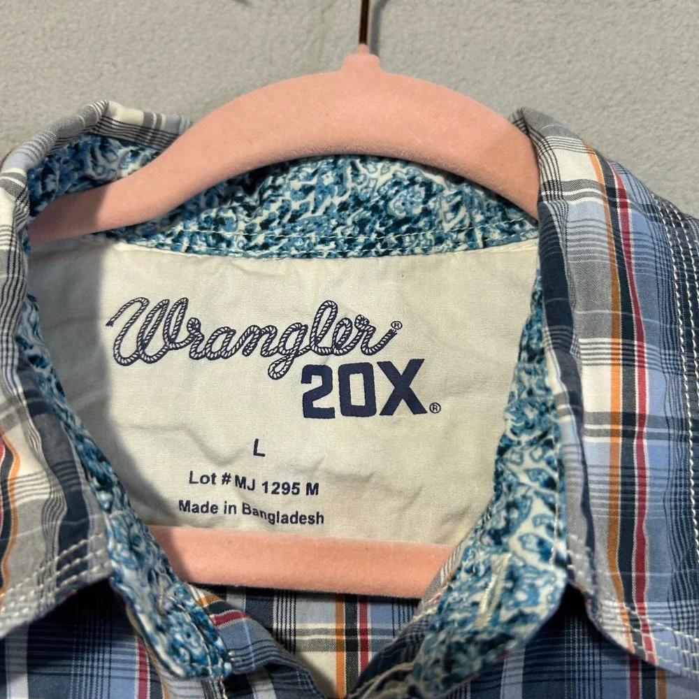 Wrangler sleeve length