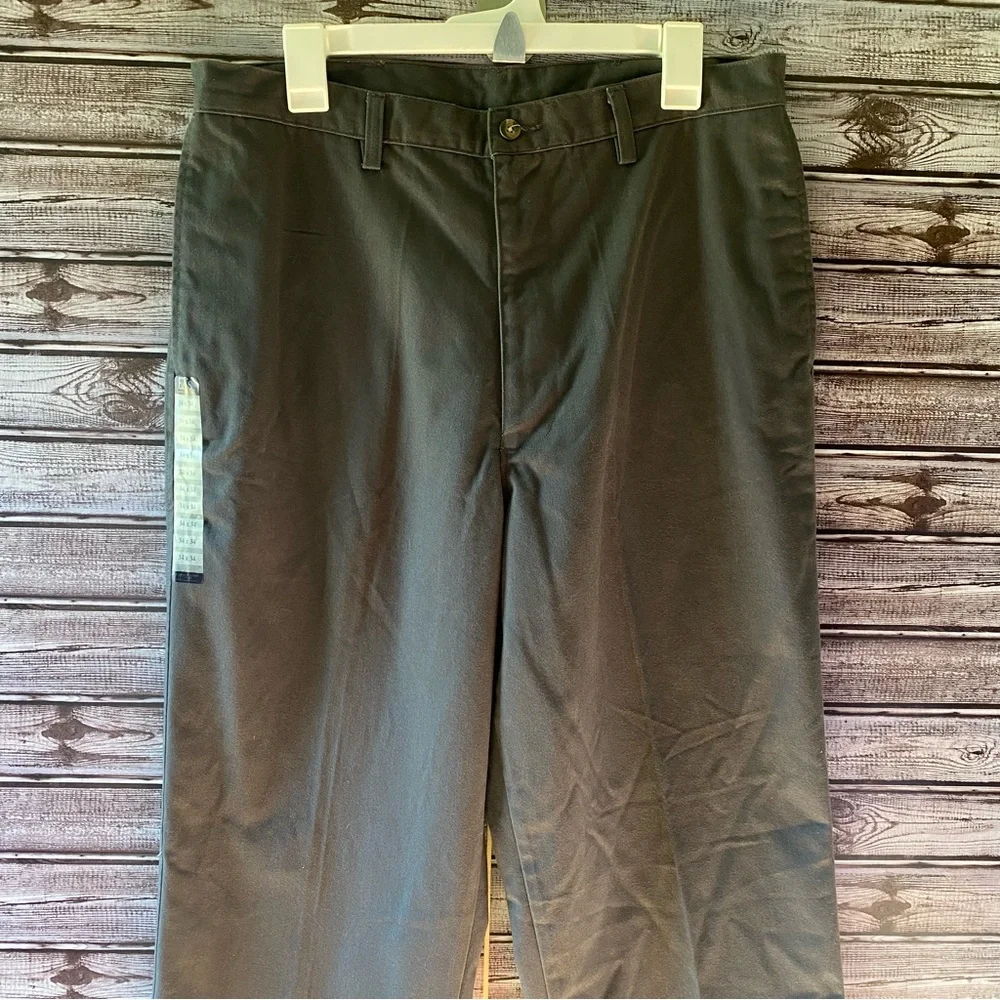 NWOT EZ's by Haggar Men's Pants Size 34 x 34‎