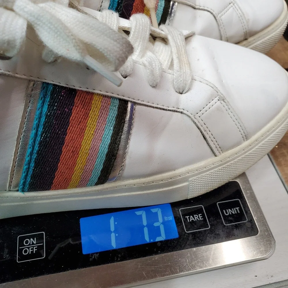 Time and Tru casual white