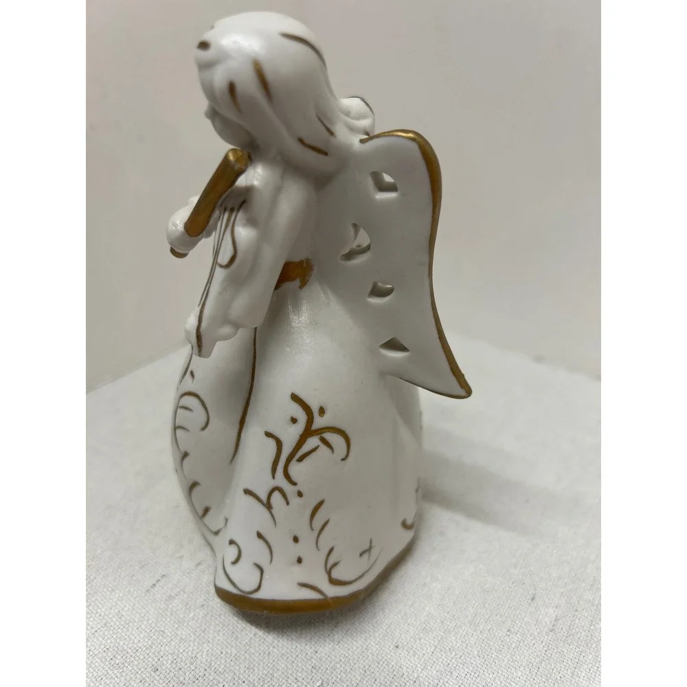 Greenbrier International Inc. charming white