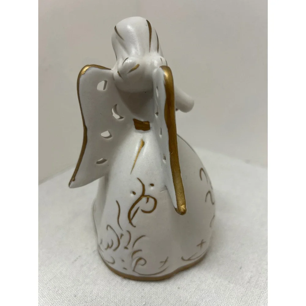 Greenbrier International Inc. charming white