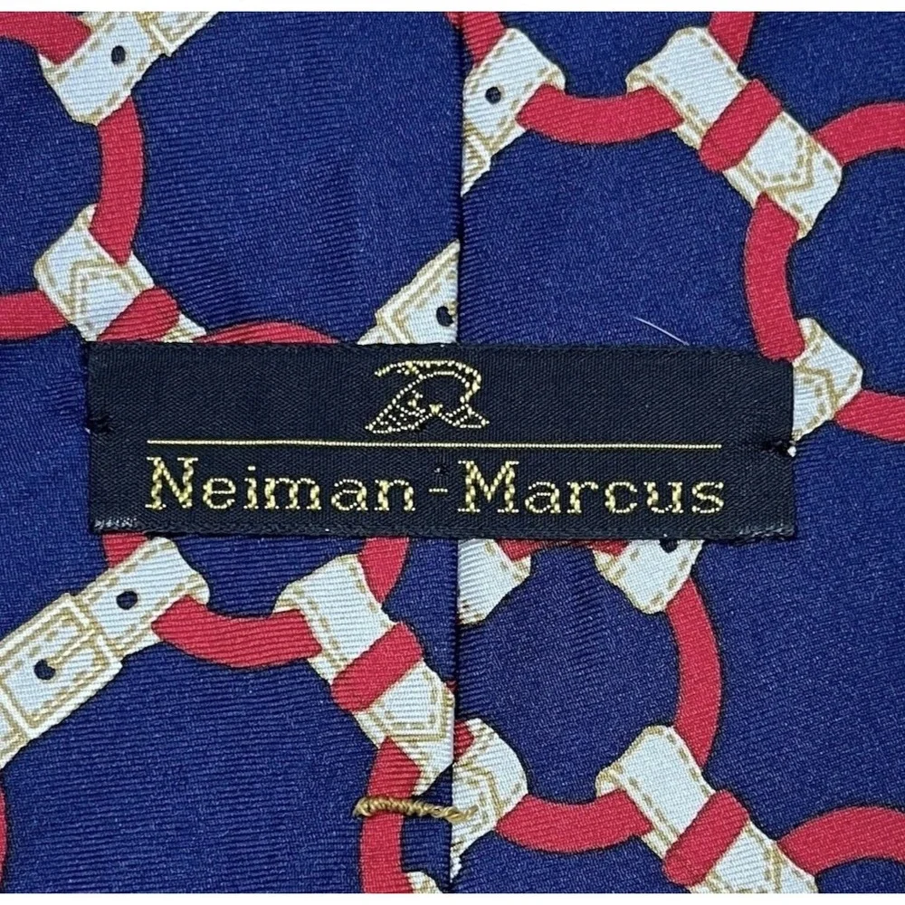 Neiman Marcus tag size