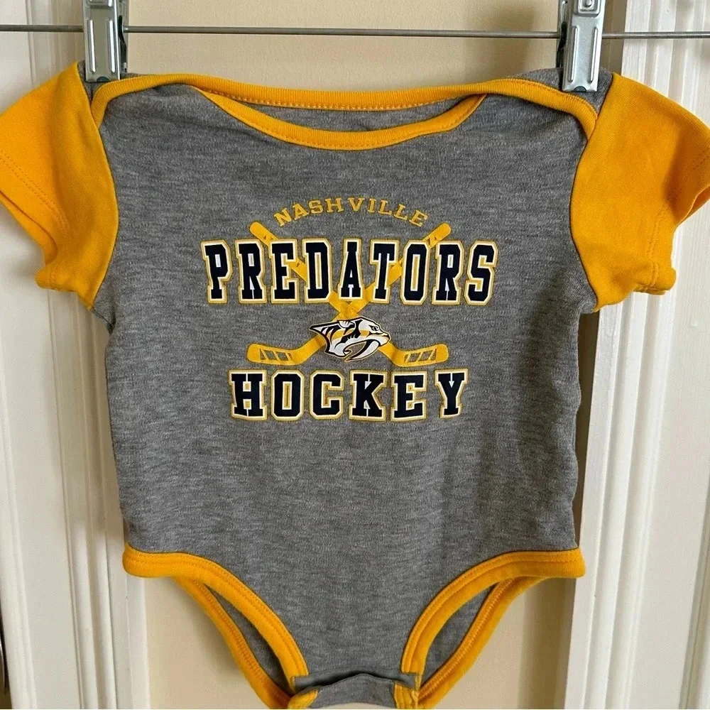 Unisex Baby‎ 18 months NHL Hockey Nashville Predators One Piece Bodysuit Gray
