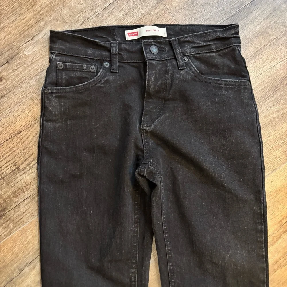 Levis stylish black