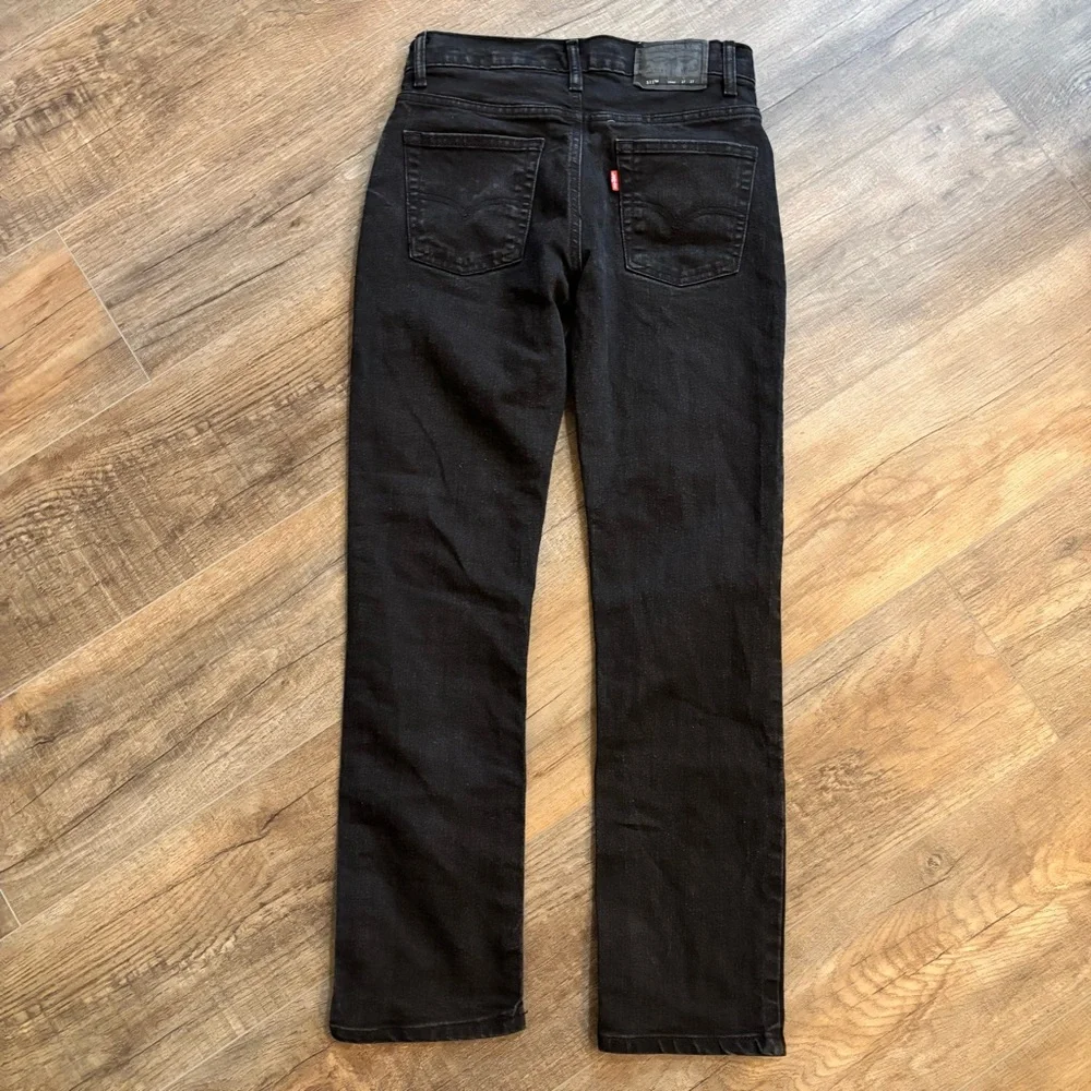 Levis stylish black
