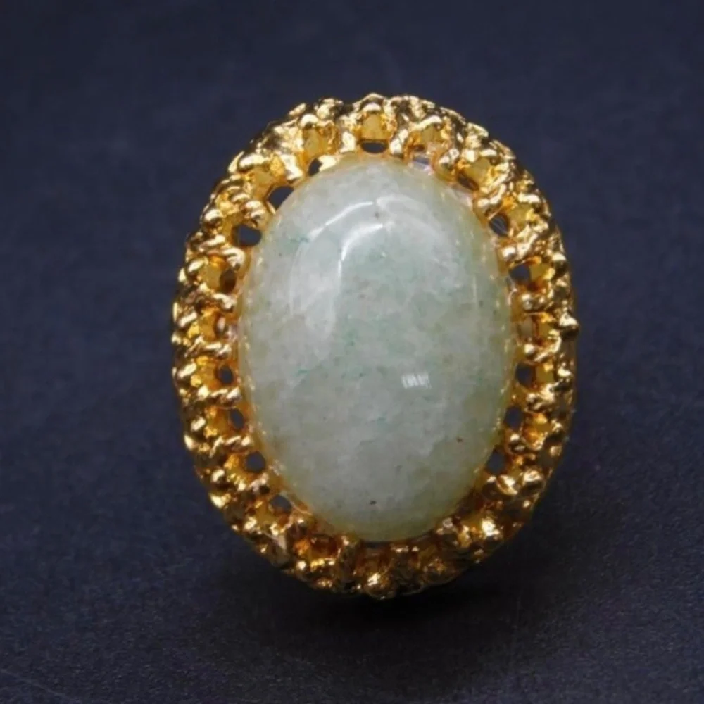 Stone ring‎ in gold tone adjustable setting