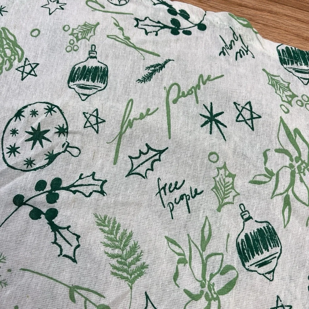 Free People Christmas Holiday Shopping Tote Bag‎ Lightweight Reusable NEW