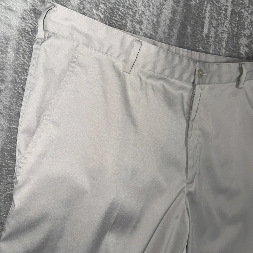 Nike pants closure