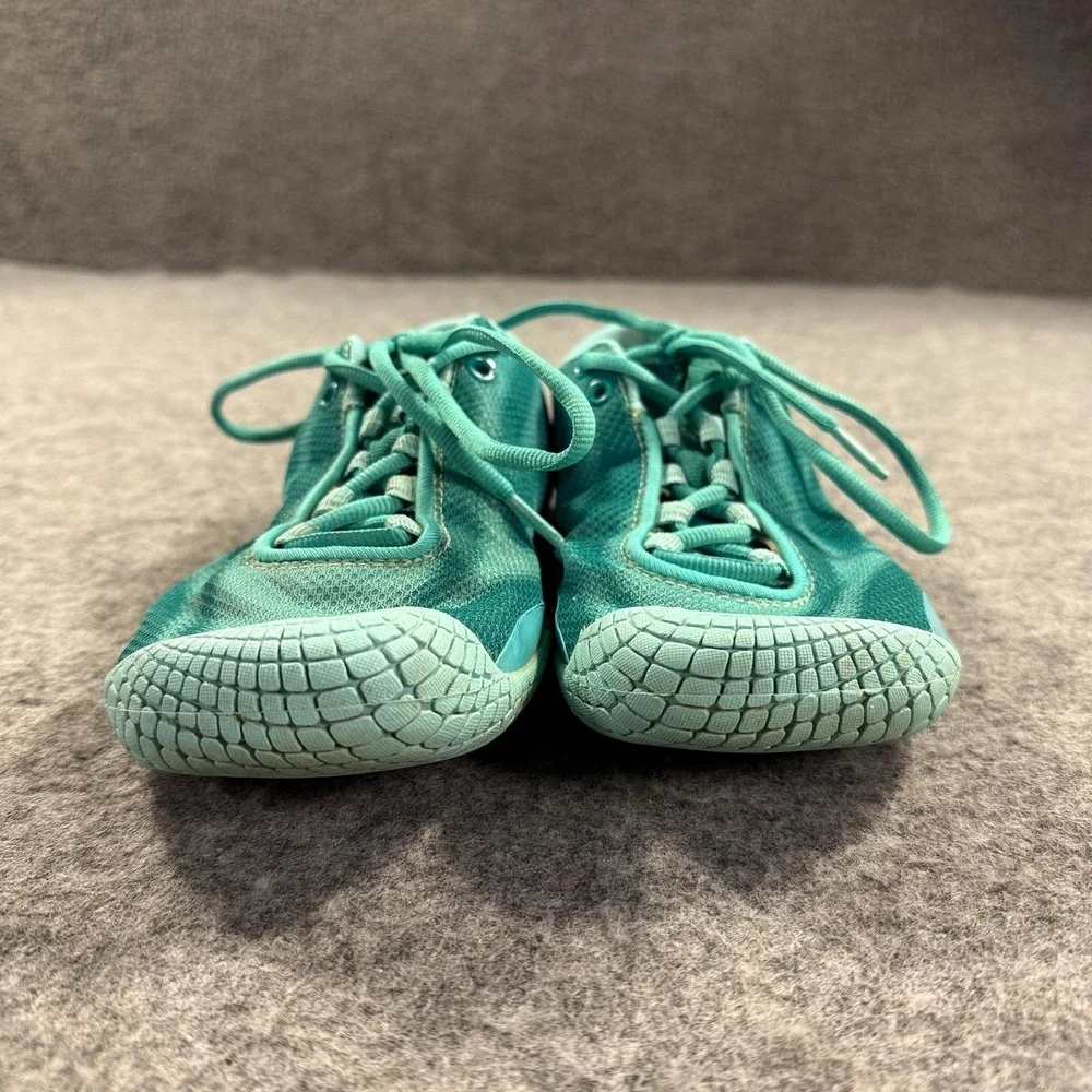 Tsla baretrek shoes