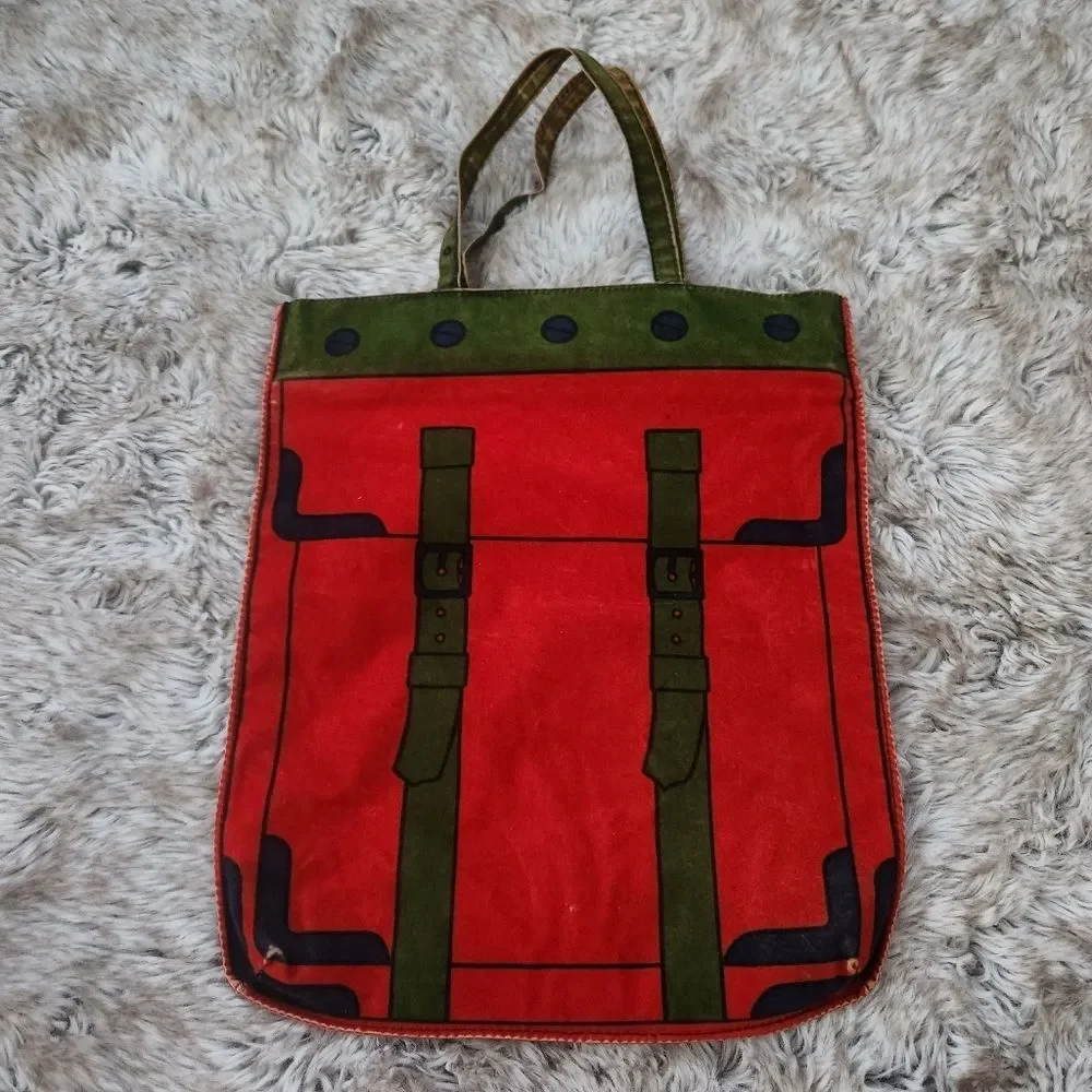 N/A red trompe