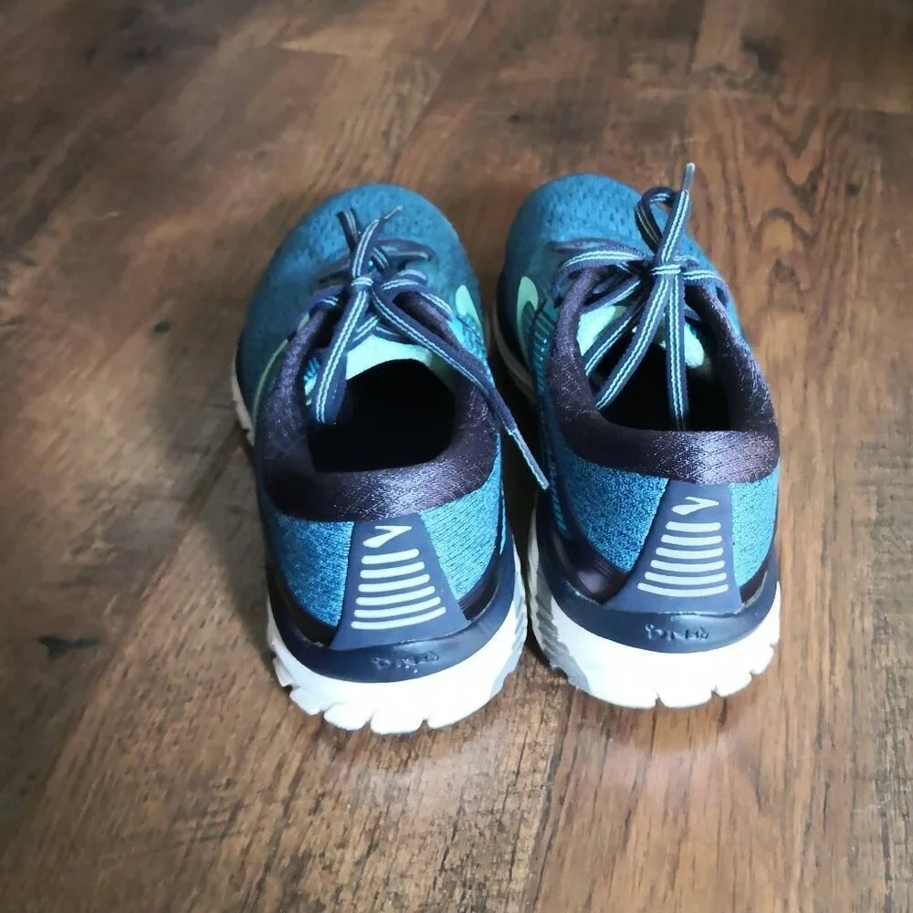 Brooks fit breathable