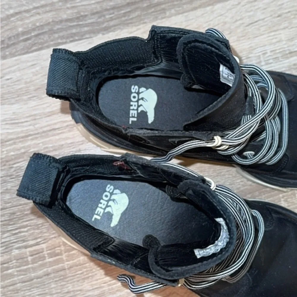 Sorel “elevate winter