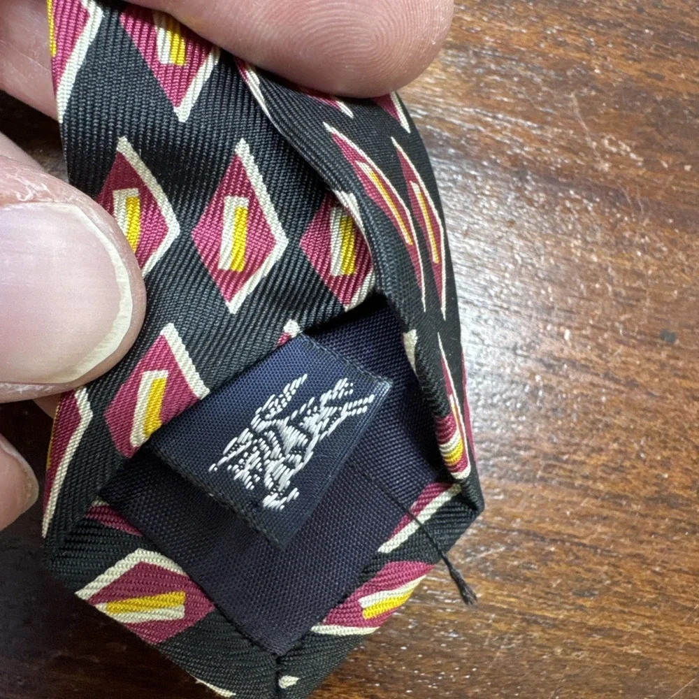 Burberry product vintage