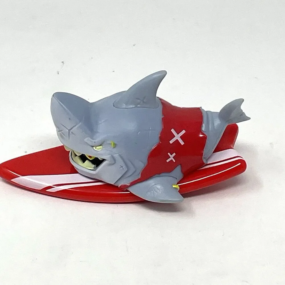 MGA Entertainment shreddin sharks