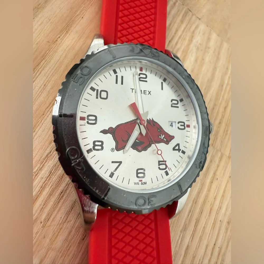 Timex Arkansas razorbacks university of Arkansas watch NEW BATTERY