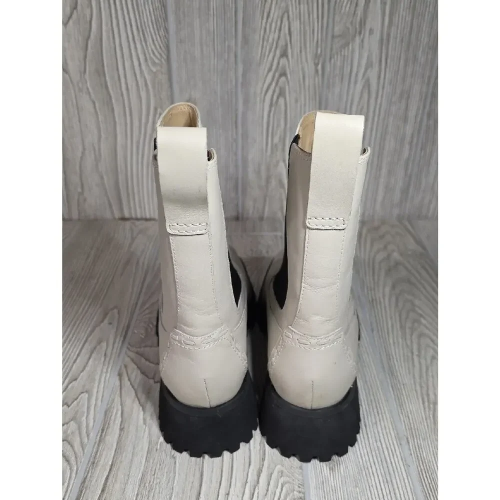 Clarks Stayso Rise Boots Ivory Leather Womens Size 7.5
