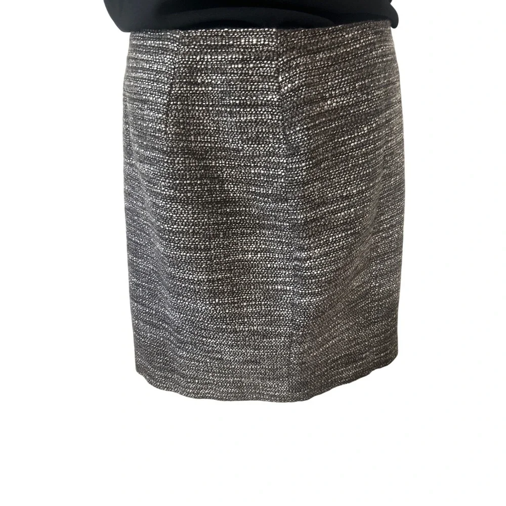 Ann Taylor Gray Tweed‎ Pencil Skirt Size 2 Textured Lined Professional Business