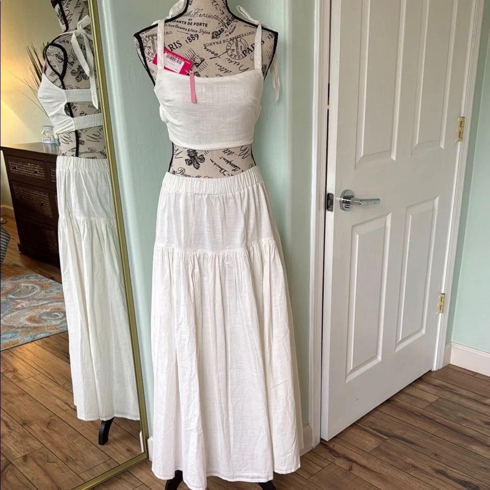 Beginning Boutique this off