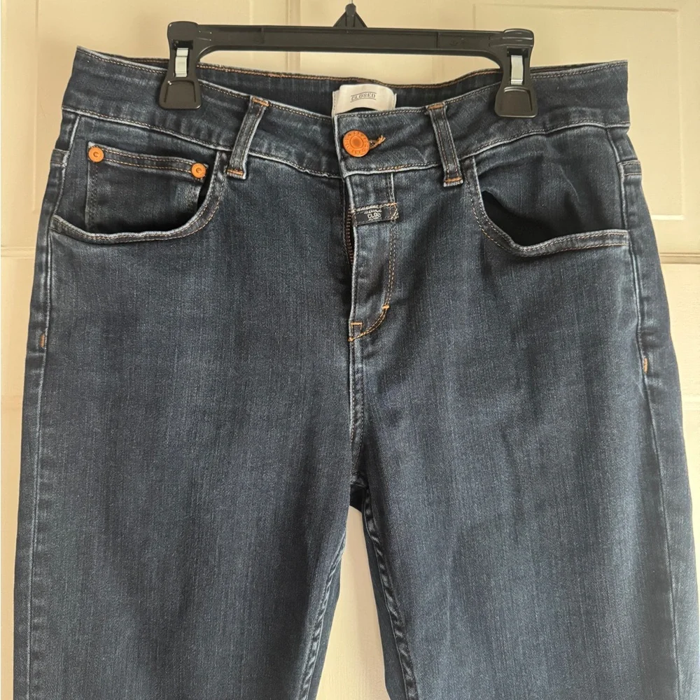 Closed blue denim