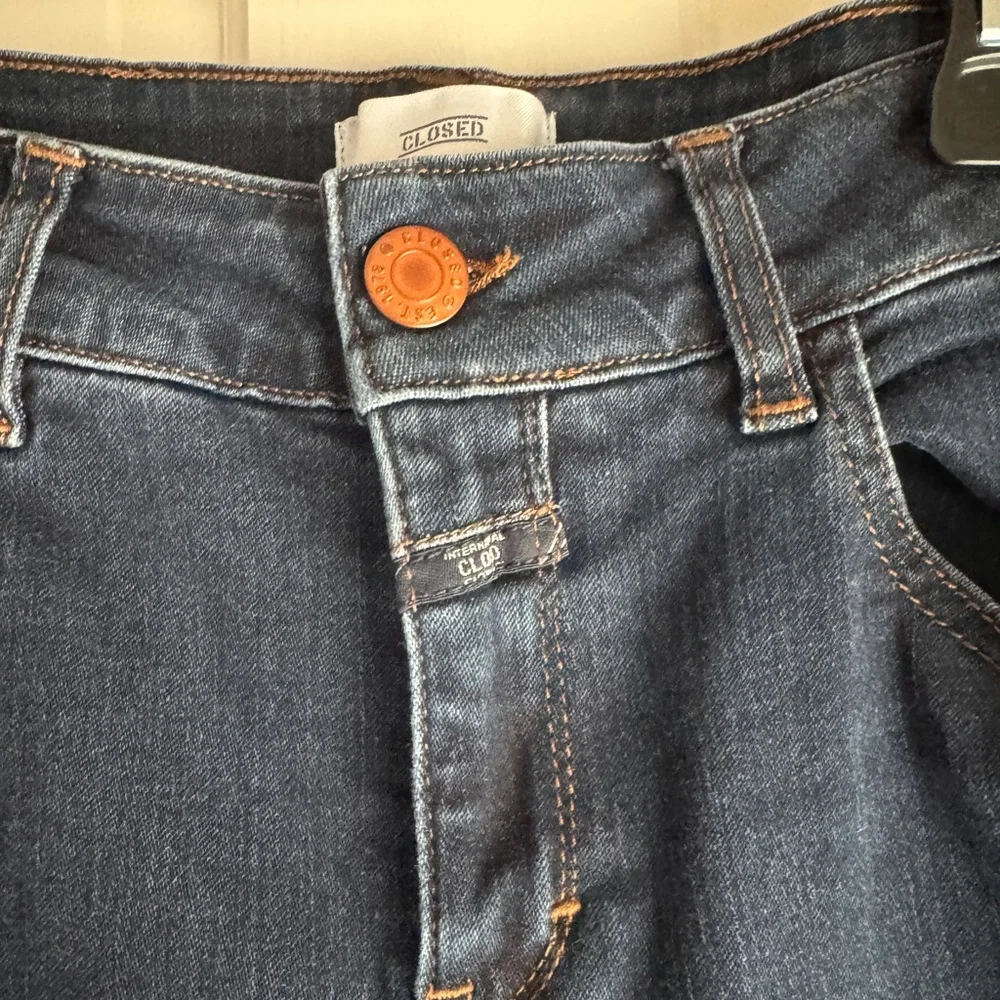 Closed blue denim