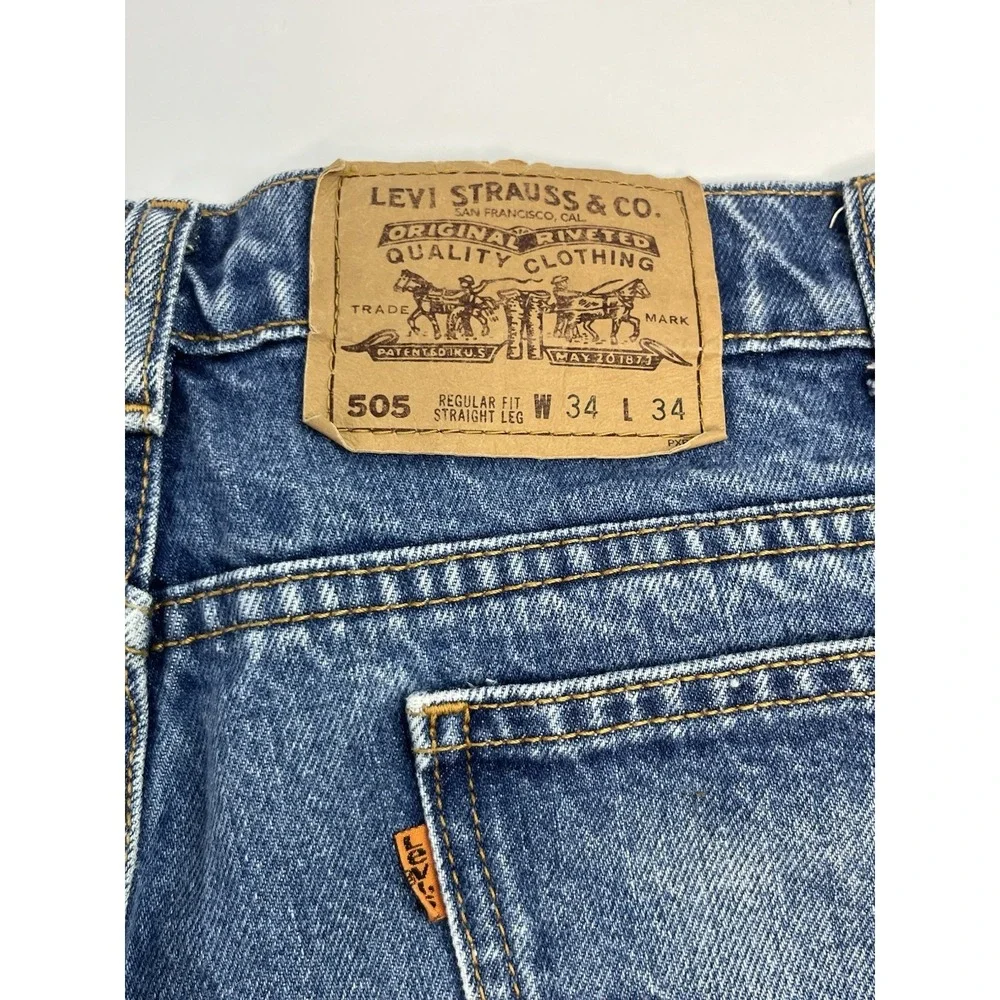 Levis flaw small