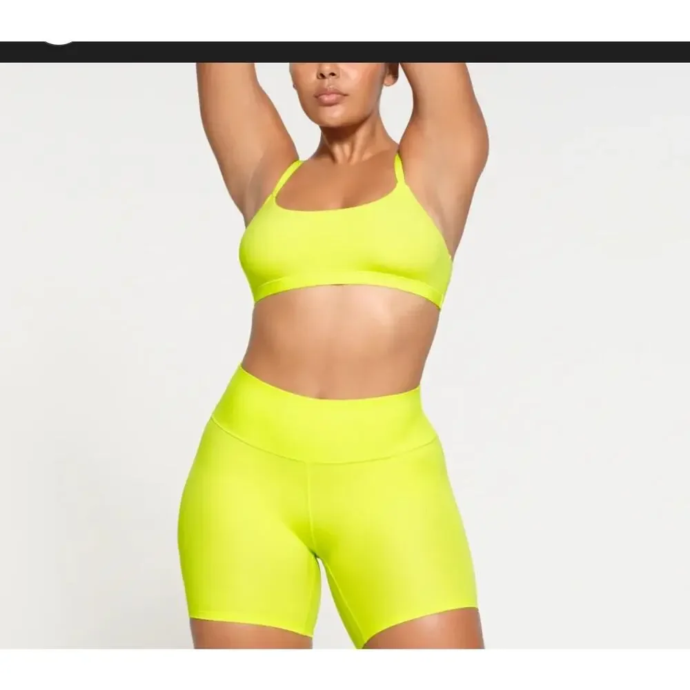 Skims‎ Fits Everybody Neon Yellow High Waist Biker Short Size: L