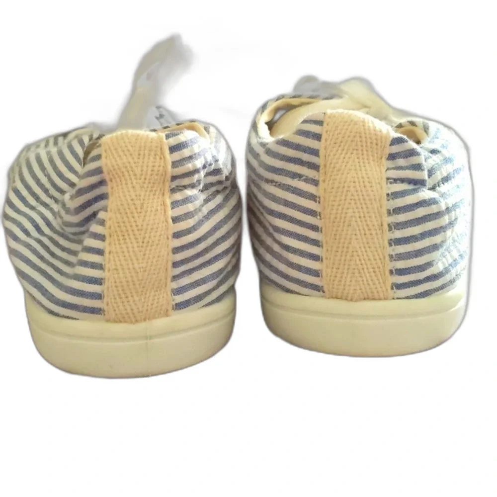 Bass stylish canvas