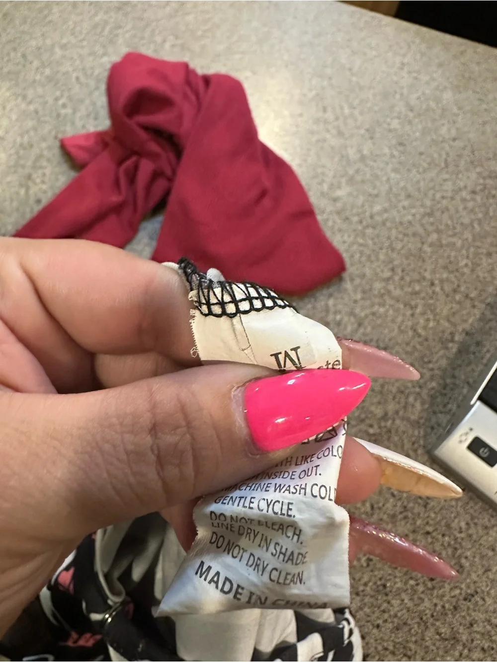 N/A pink relaxed pull