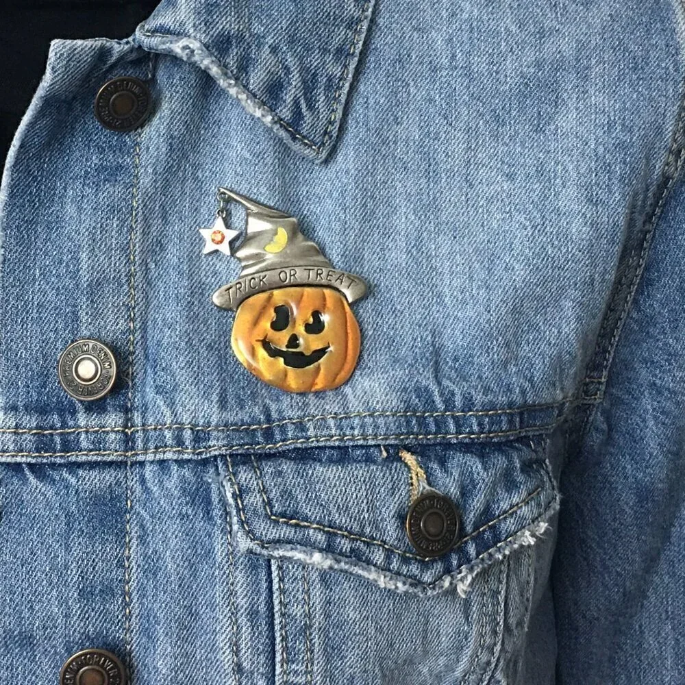Halloween Pumpkin Brooch Jack O'Lantern Pin Halloween Trick or Treat Jewelry