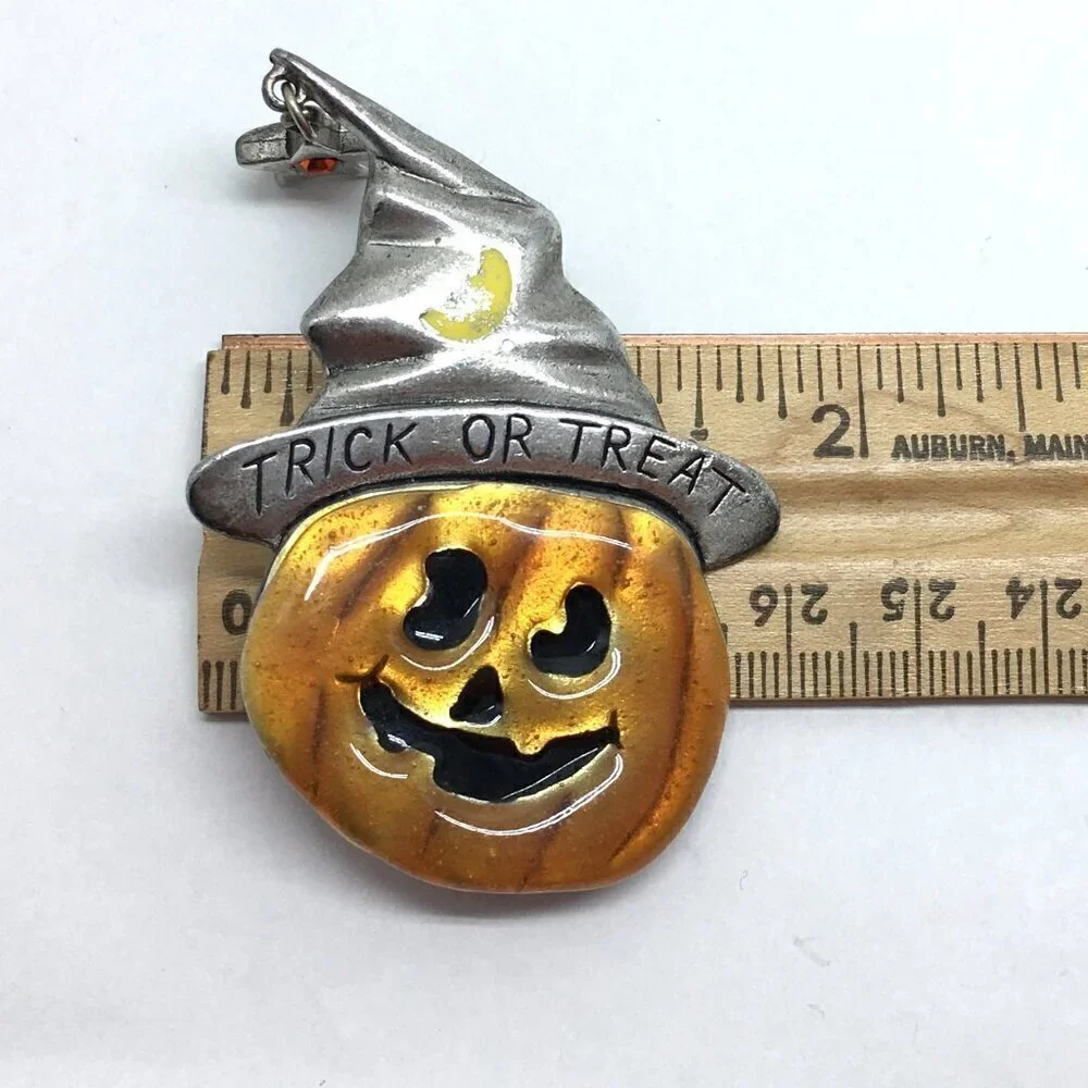 Halloween Pumpkin Brooch Jack O'Lantern Pin Halloween Trick or Treat Jewelry
