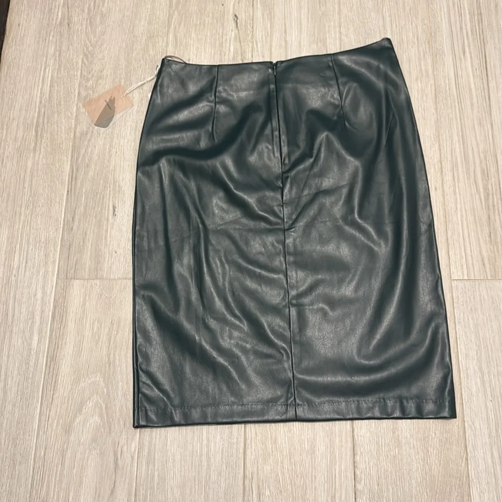 Forever 21 this sleek