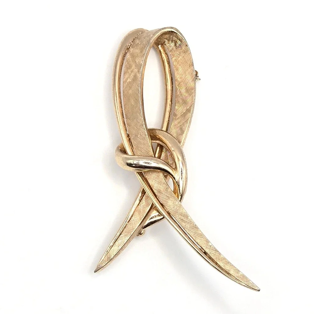 Marcel Boucher Signed Vintage Gold Tone Textured Ribbon Loop Knot Brooch‎ Pin