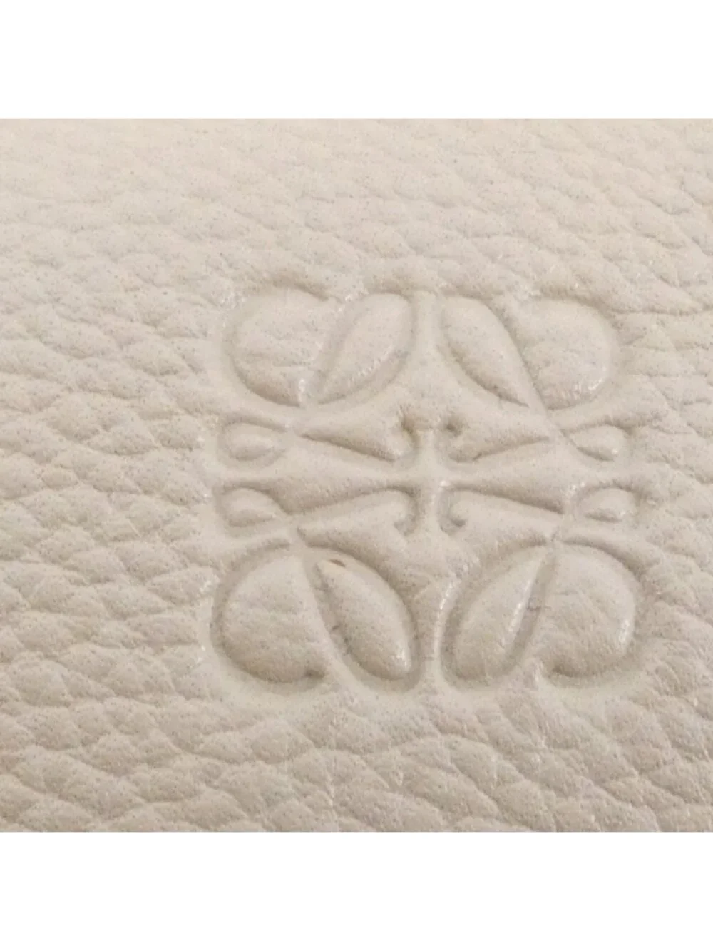 Loewe included supple