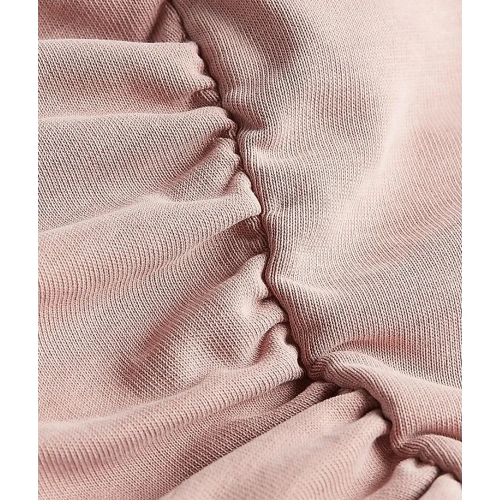 Express fabric short solid