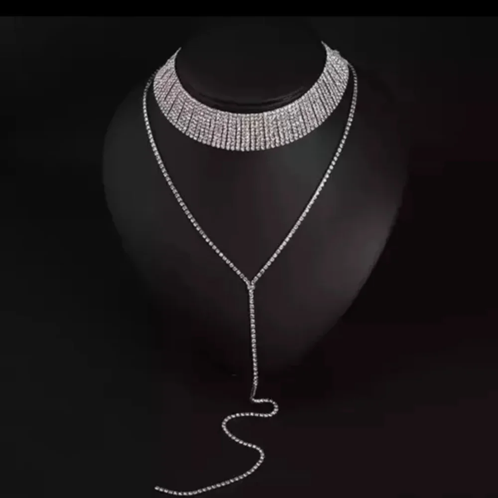 Rhinestone Choker Chain Drop Necklace