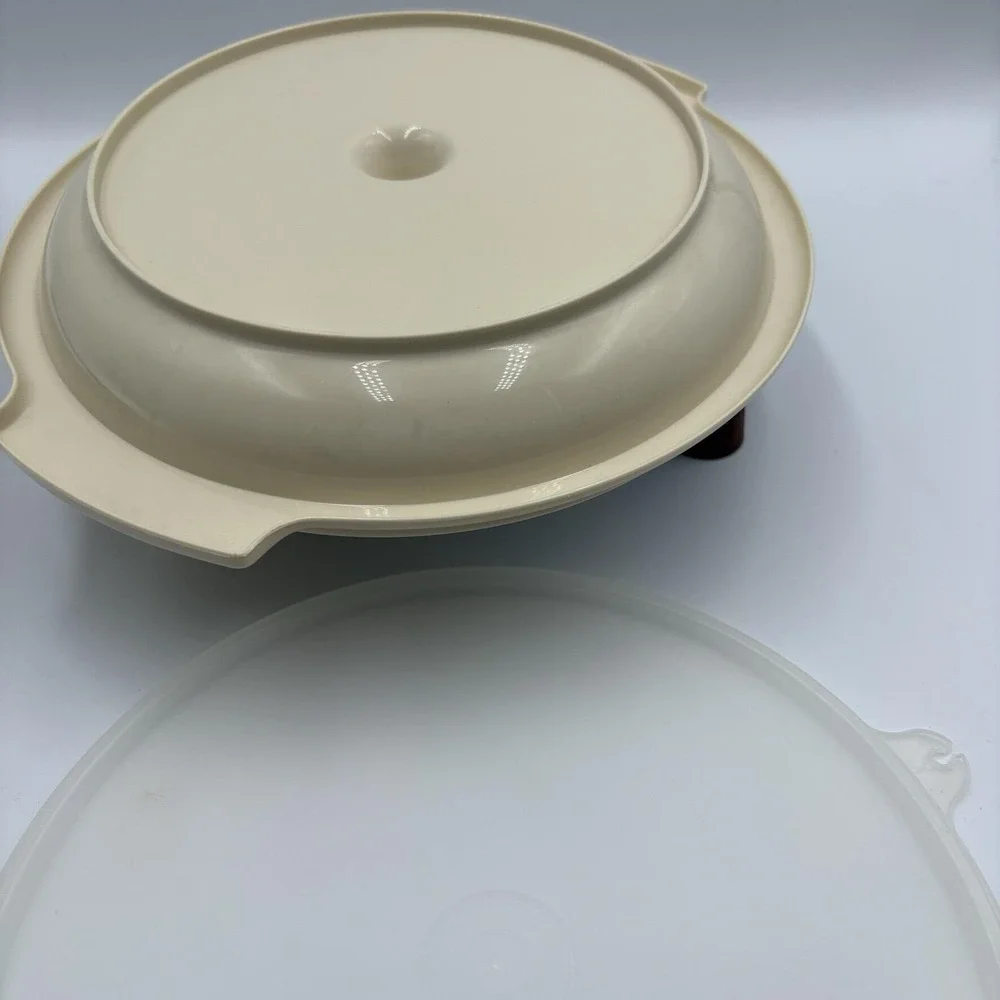 Vintage Tupperware Suzette Divided Plate 608-4 & Lid 229-17 With Handle Tan