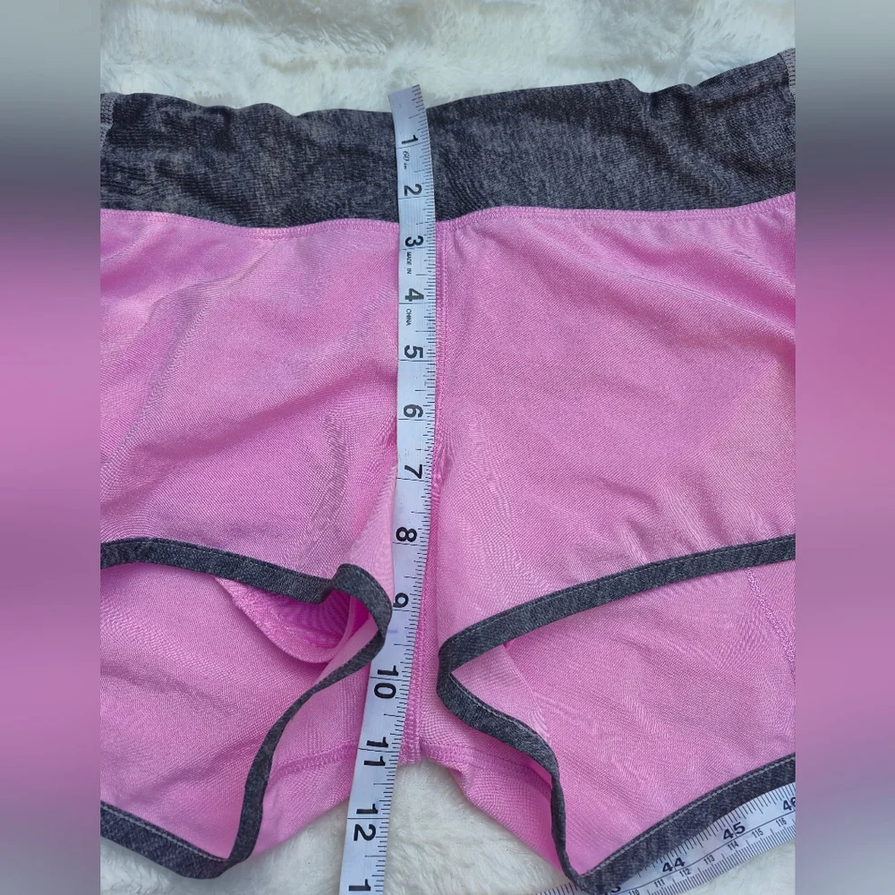 lululemon athletica comfortable chic