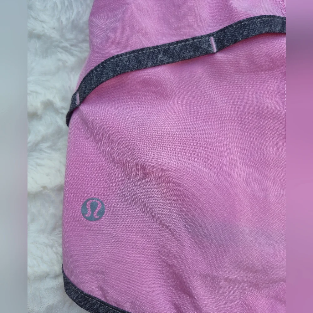 lululemon athletica comfortable chic