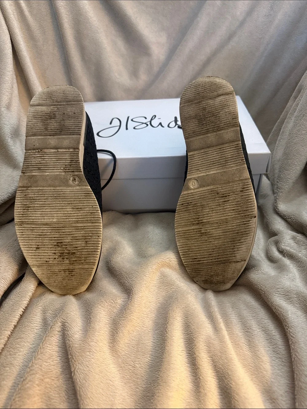 J Slides comfortable black
