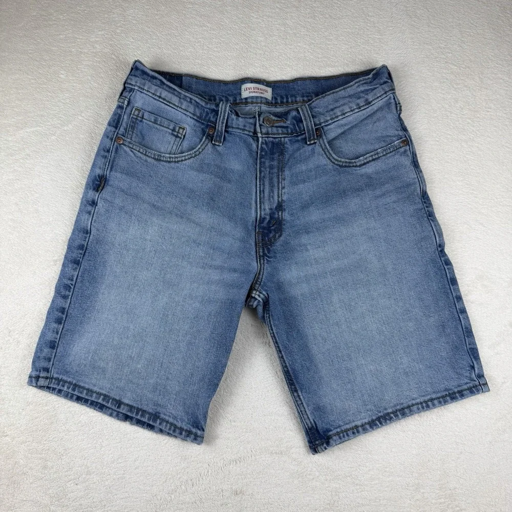 Levi Strauss Signature Medium Wash Denim Jean Shorts Size‎ 32