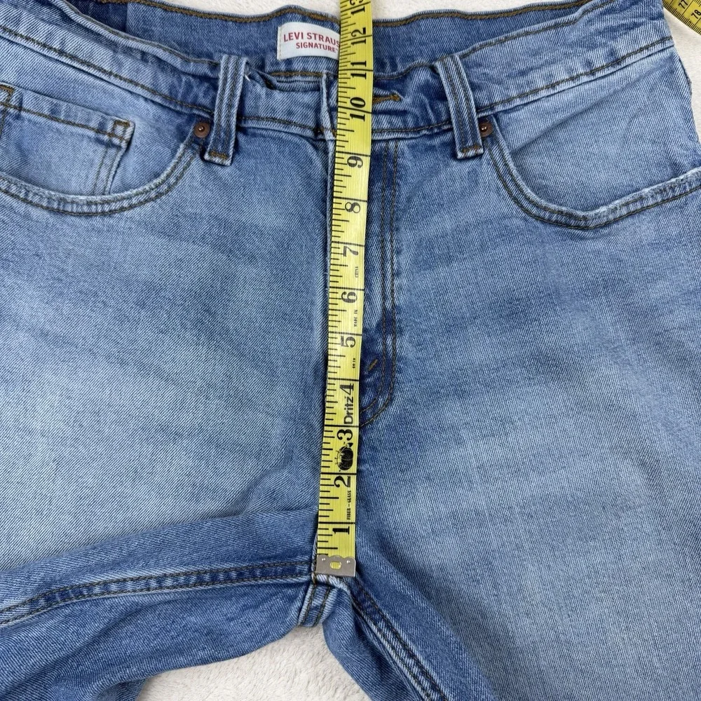 Levis excellent like