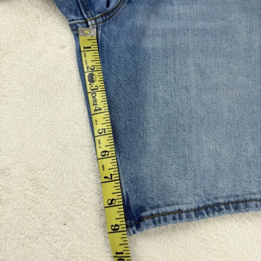 Levis excellent like