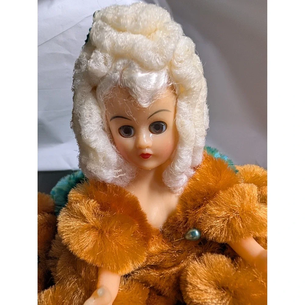 Handmade loopy chenille