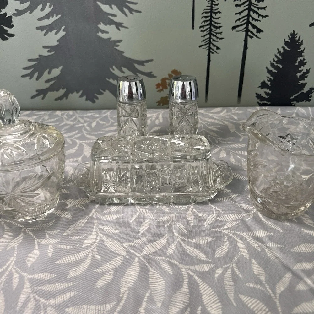 ANCHOR‎ HOCKING EARLY AMERICAN PRESCUT DAVID'S STAR 7 PIECE TABLE SERVICE SET