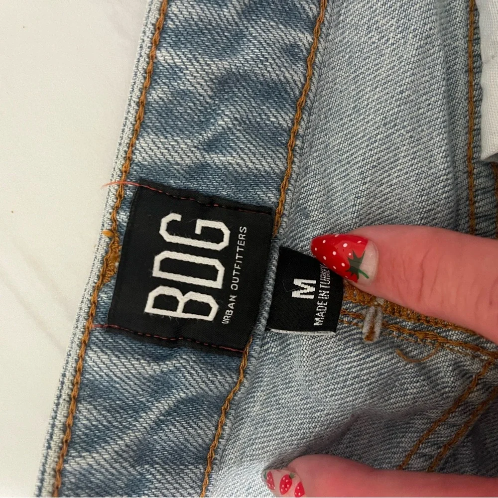 BDG chic light