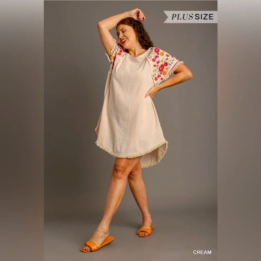 Cute UMGEE Dress within embroidery‎ details plus size